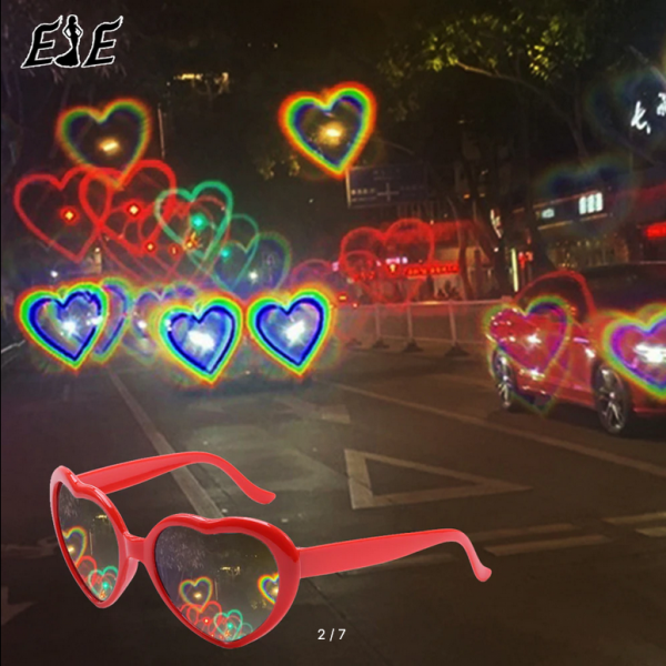 Women's sunglasses in the shape of a heart, with a cardioid effect